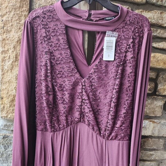 Torrid Purple Lace Skater Dress Midi NWT - Picture 1 of 2